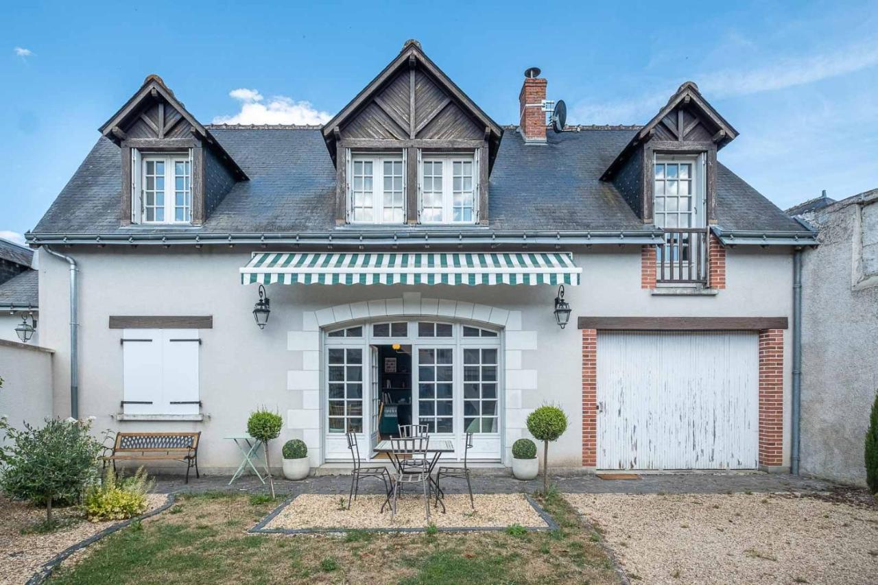 L'Hirondelle - Maison Au Coeur Des Chateaux Mosnes Exterior photo